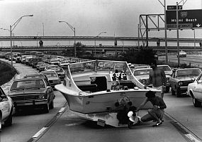 MiamiFL1980s_2000700x5031407644132