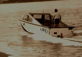 Pivotal Drive for power boats.