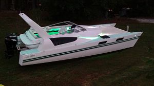 27' Stiletto Catamaran moving light show