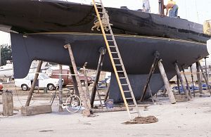 A contrast in sterns - the 12-metre "Lionheart" 1980